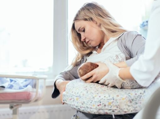 Stillkissen kaufen: Warum die meisten Modelle überbewertet sind