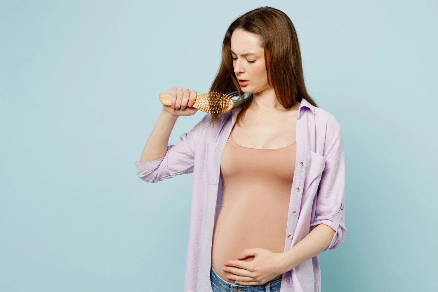 Haarausfall nach der Schwangerschaft: Ursachen und Rettungstipps