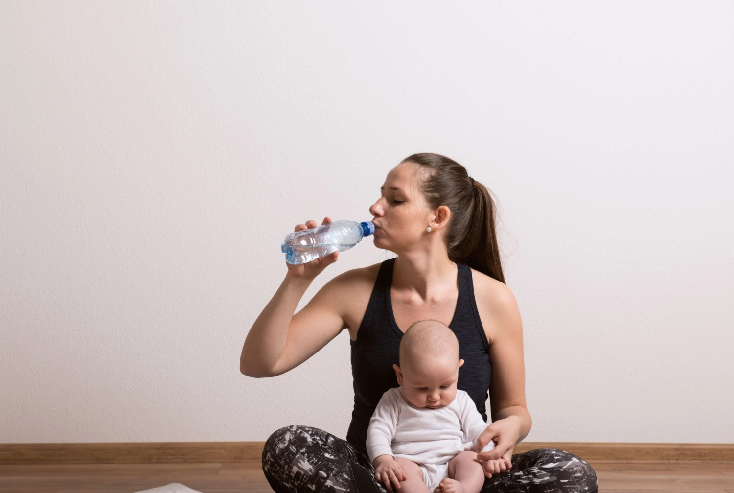 Rückbildung nach Kaiserschnitt: So startest du sicher und effektiv